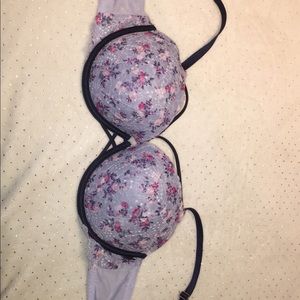 Victoria secret 36 DD date push up bra.